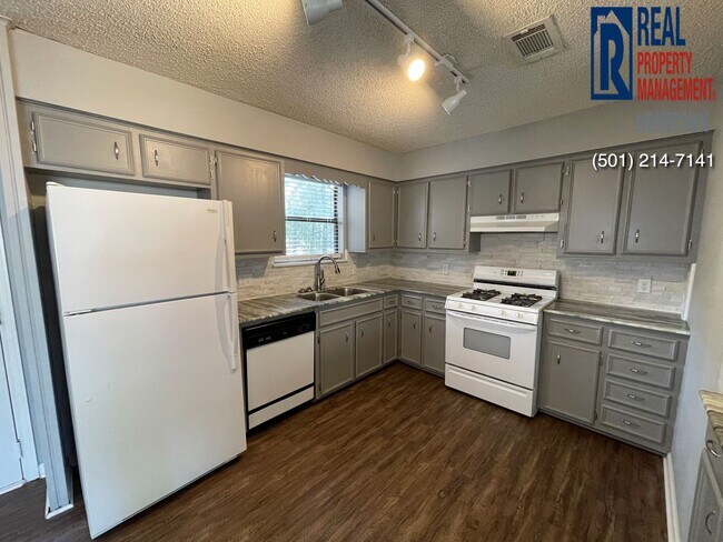 Foto del edificio - 2712 Carywood Dr