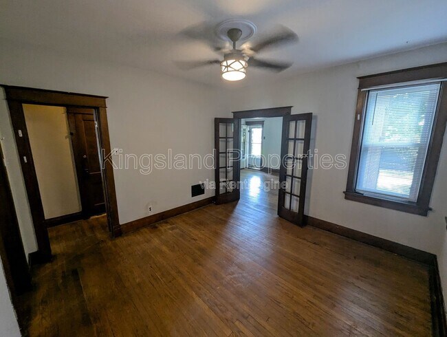 Foto del edificio - 4725 Ray Ave
