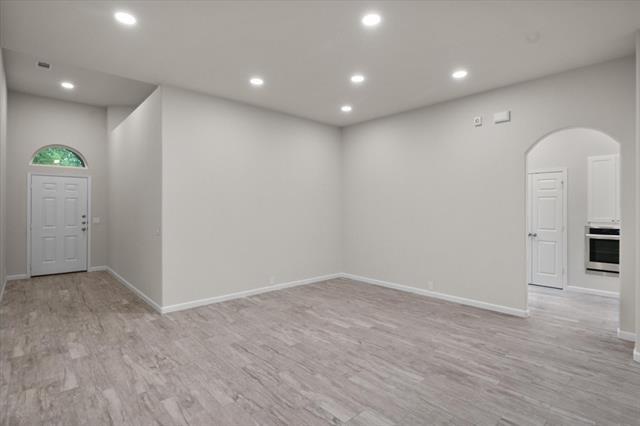 Building Photo - 7016 Alcala