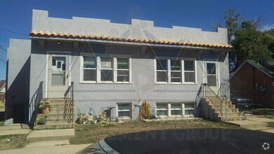 Building Photo - 511 E Lewis St