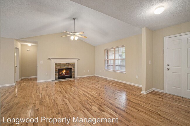 Foto del edificio - 3 br, 2 bath House - 140 Riverbrooke Rd