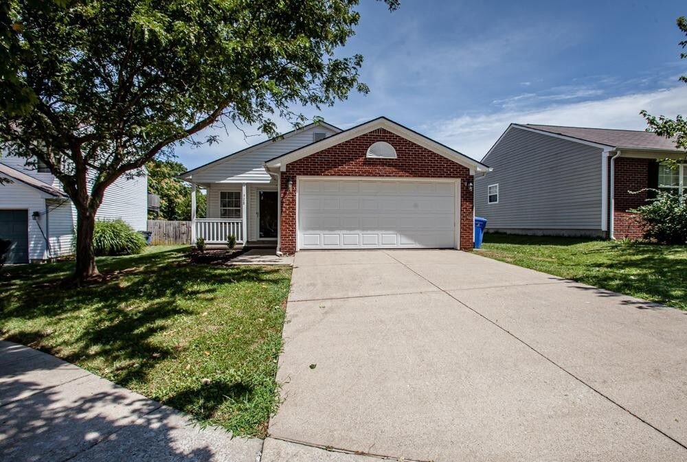 Primary Photo - 908 Arbor Station Ct