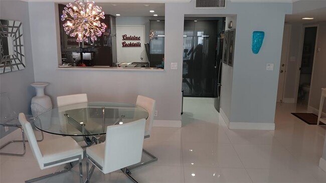 Building Photo - 3430 Galt Ocean Dr