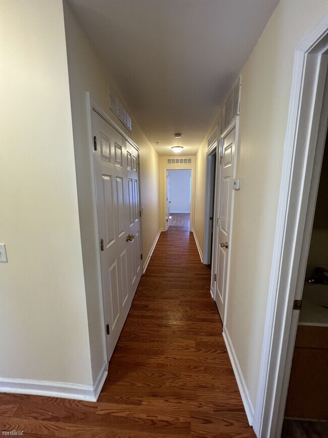 Foto del edificio - 3 br, 2 bath House - 1612 Cherry St