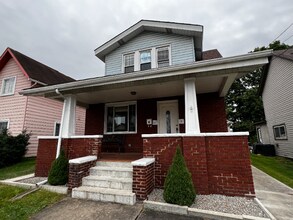 Building Photo - 527 Flynn Ave