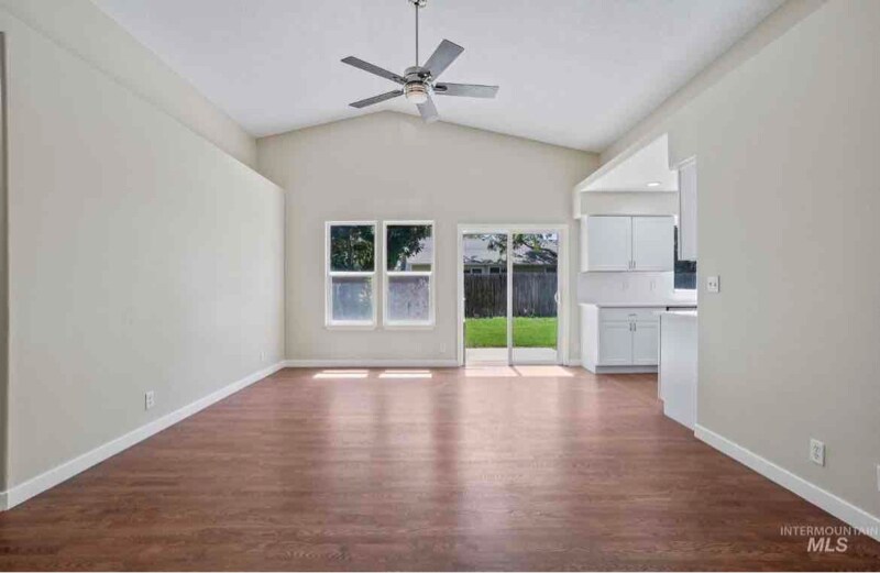 Building Photo - 3559 Muleskinner Dr