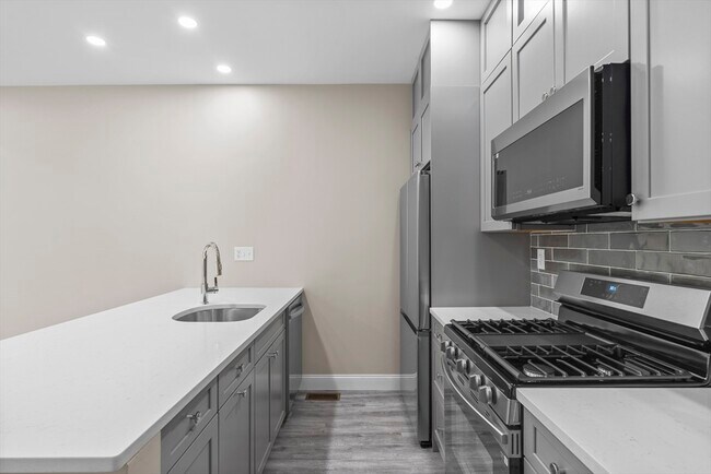 Foto del edificio - 769 E 6th St