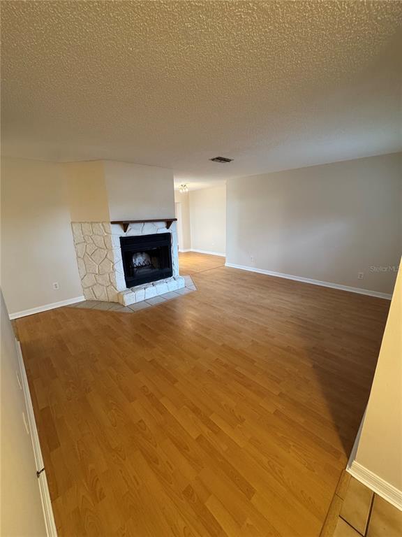 Building Photo - 1904 Peppertree Dr