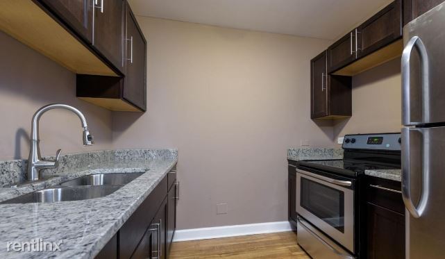 Foto del edificio - Studio, 1 bath Condo - 4724 S Vincennes Ave