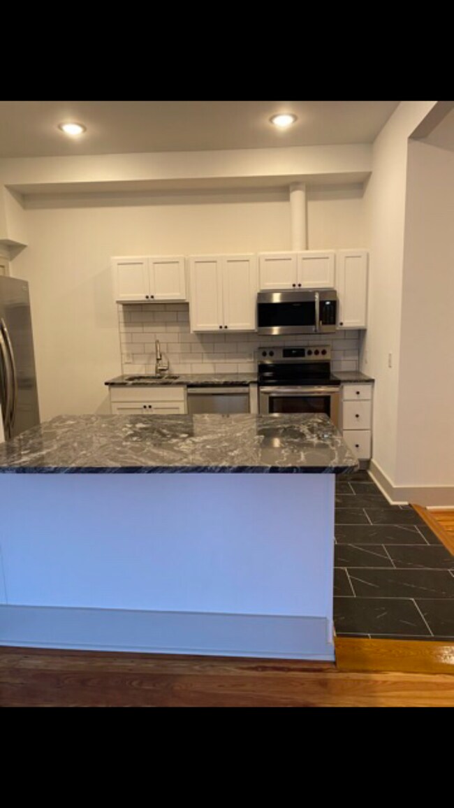 Cocina - 310 W 42nd St
