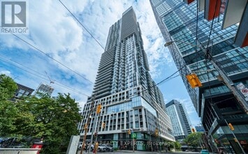 Building Photo - 251 Jarvis St