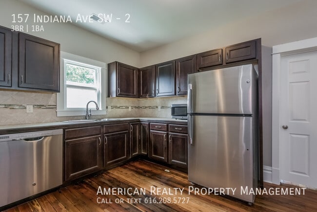 Foto del edificio - 157 Indiana Ave SW