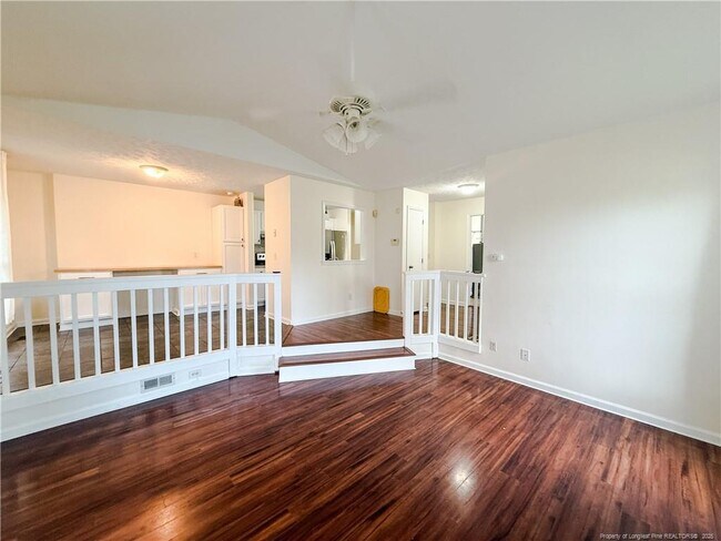 Foto del edificio - 706 Prestige Blvd