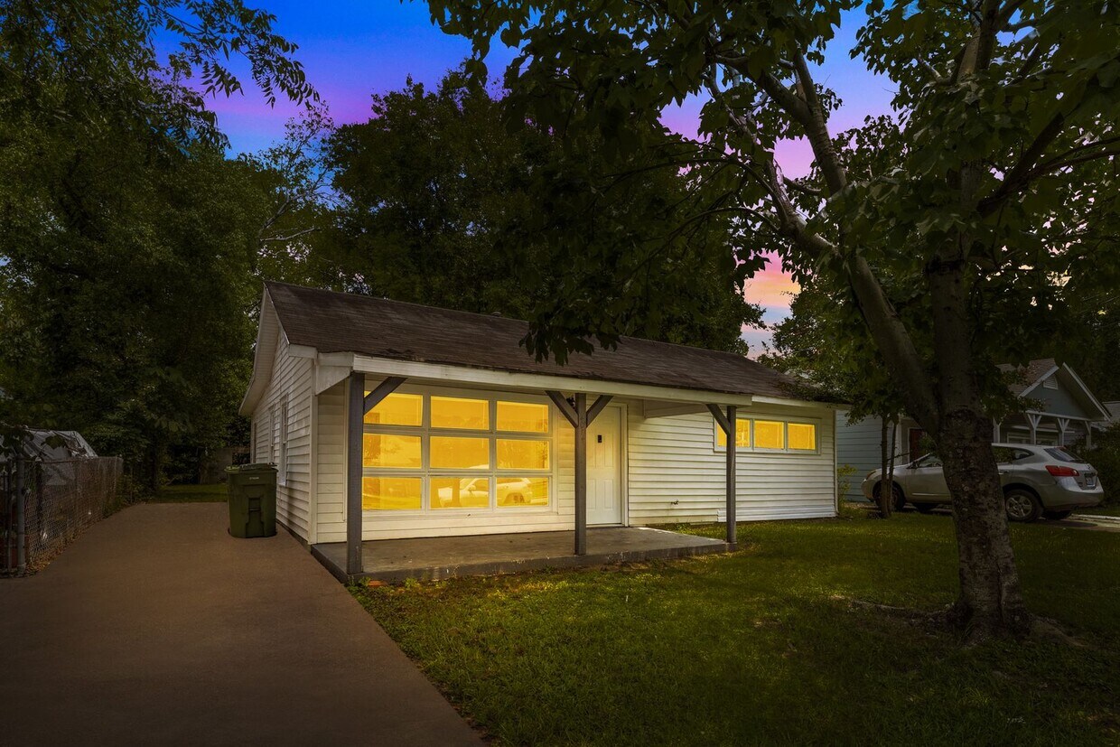 Foto principal - Charming 3 Bedroom, 2 Bathroom house