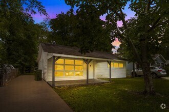 Building Photo - 4014 Chelsea Dr