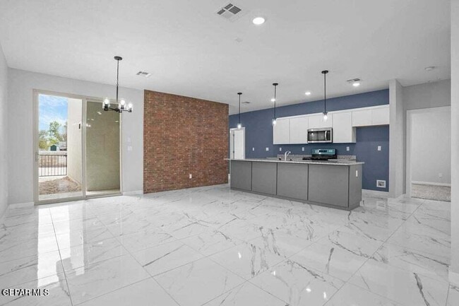 Building Photo - 11492 Summer Dr