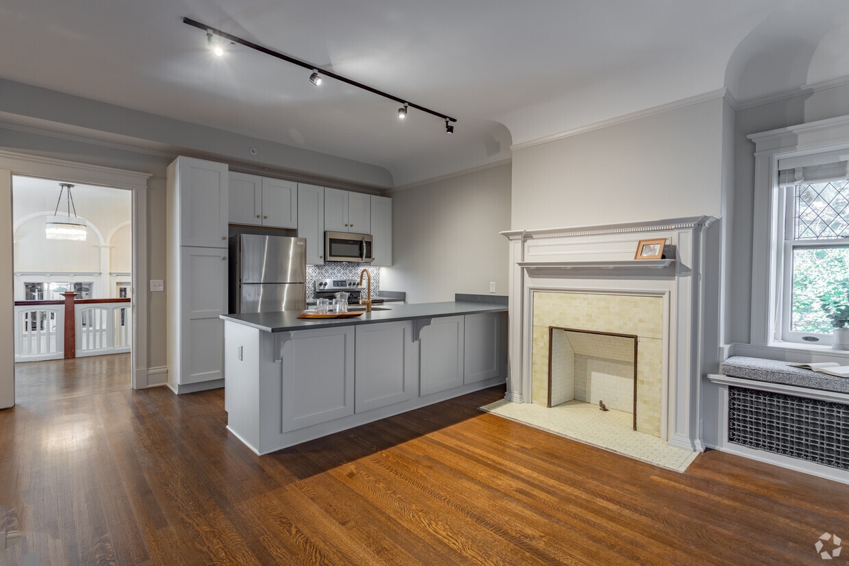 Unit D - Living Area - College Club Apartments