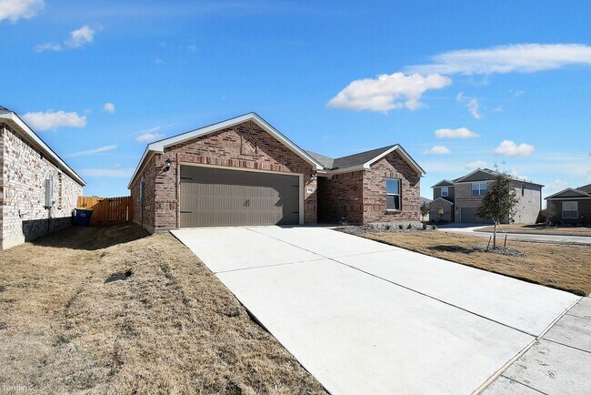 Foto del edificio - 3 br, 2 bath House - 501 Burgess Brothers St