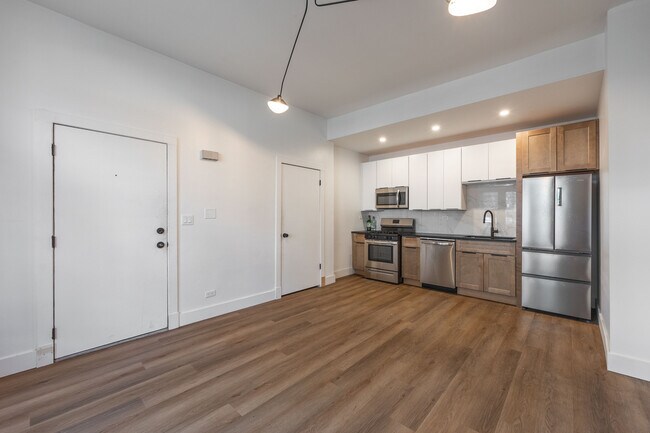 Foto del edificio - 1456 N Kedzie Ave