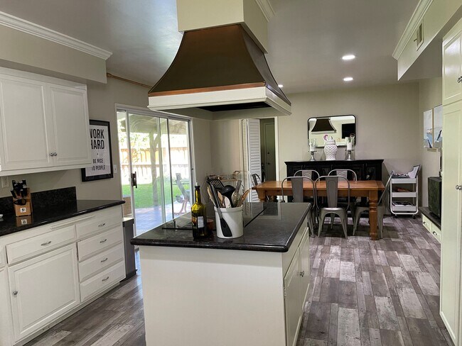 Foto del edificio - 1781 Berkshire Dr