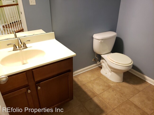 Building Photo - 3 br, 2.5 bath House - 631 Samuel Cary Drive