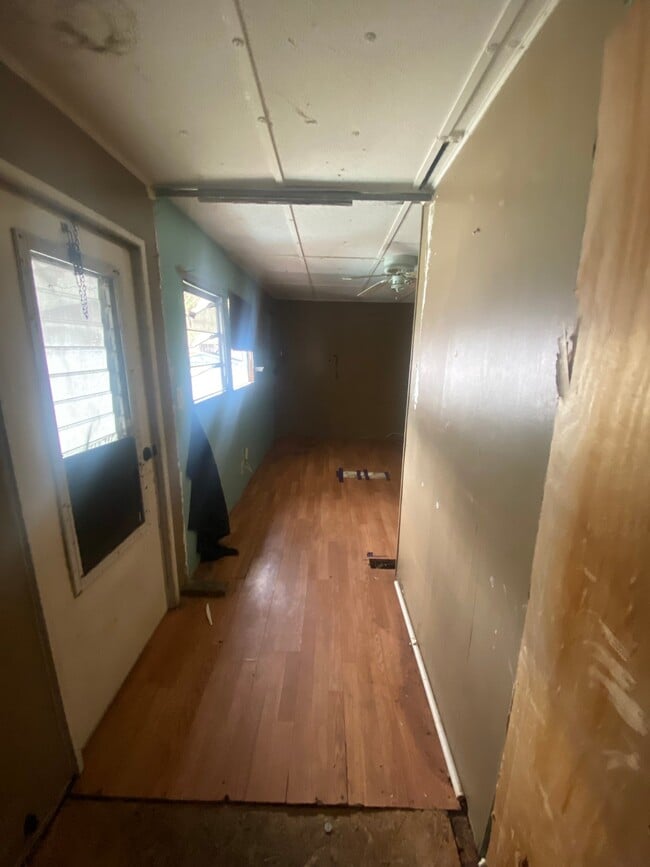 Building Photo - 2900 FL-17