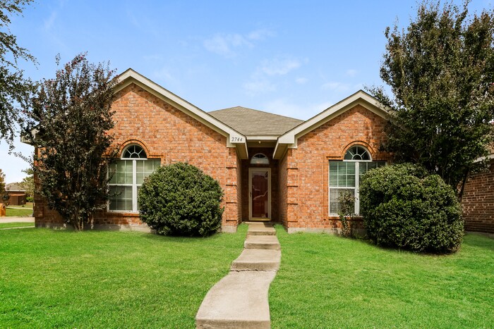 Foto principal - 2744 Ensenada Ln