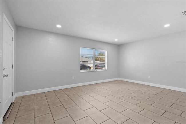 Foto del edificio - 308 38th St S