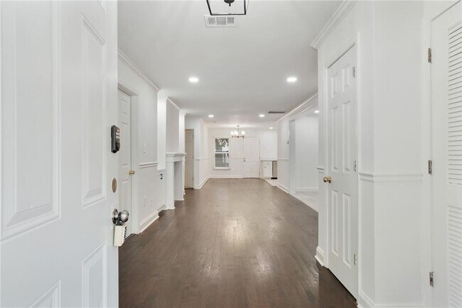 Foto del edificio - 1245 Ladd St SW