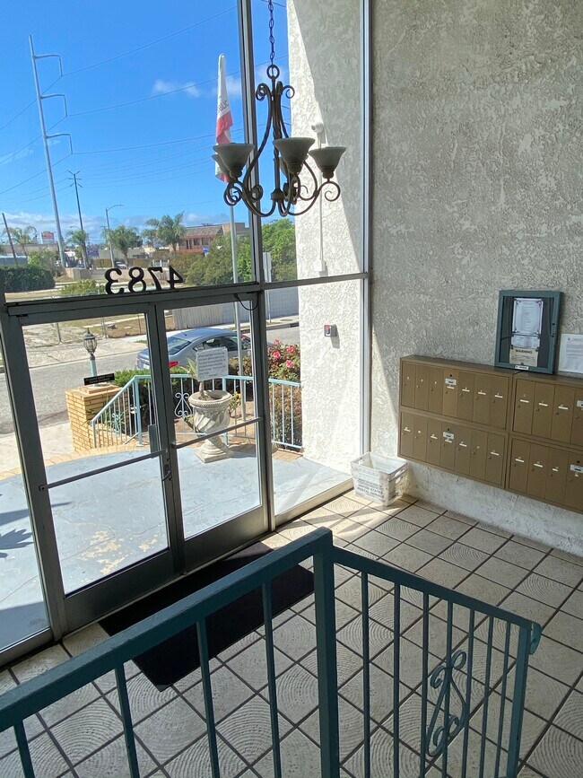 Lobby - 4783 W 133rd St