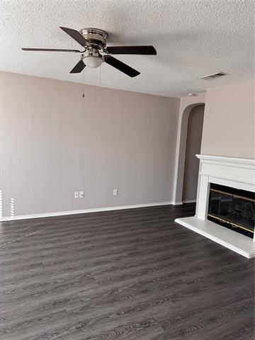 Foto del edificio - 652 Spillway Dr