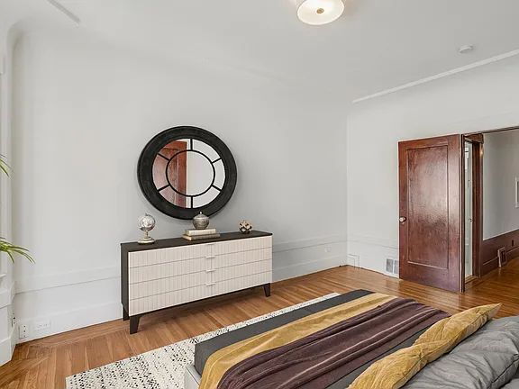 Foto del edificio - "Charming Urban Retreat: Cozy 1-Bedroom Gem in the Heart of San Francisco!"