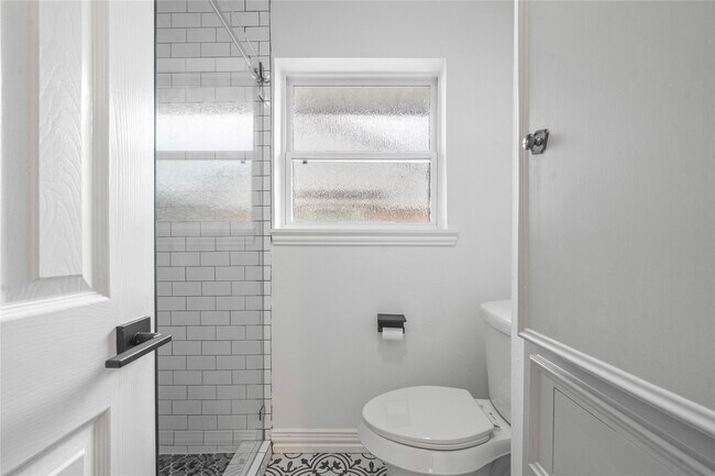 Building Photo - 9022 Quebec Dr