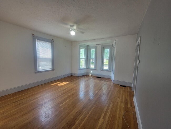 Building Photo - 238 Lenox St