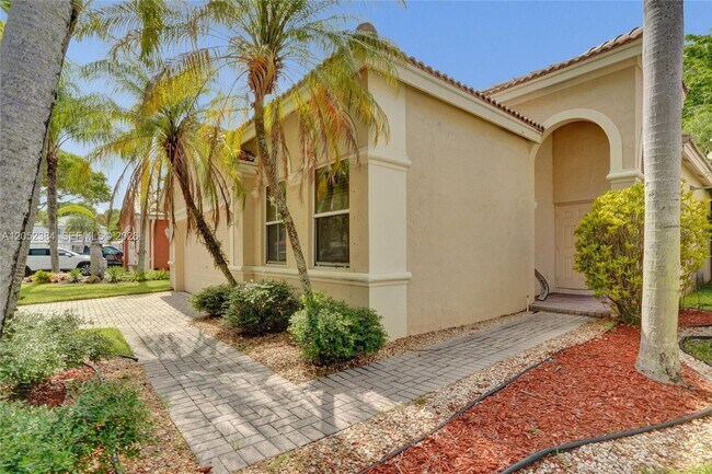 Foto del edificio - 4219 Sabal Ridge Cir