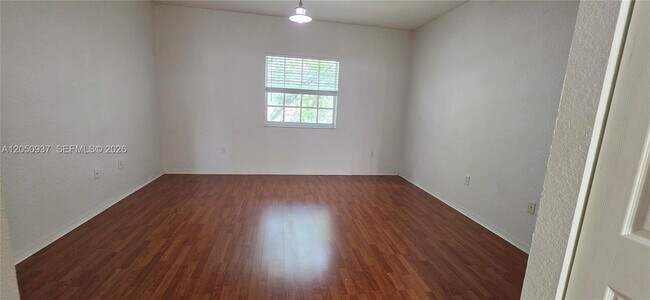 Building Photo - 5670 NW 116th Ave