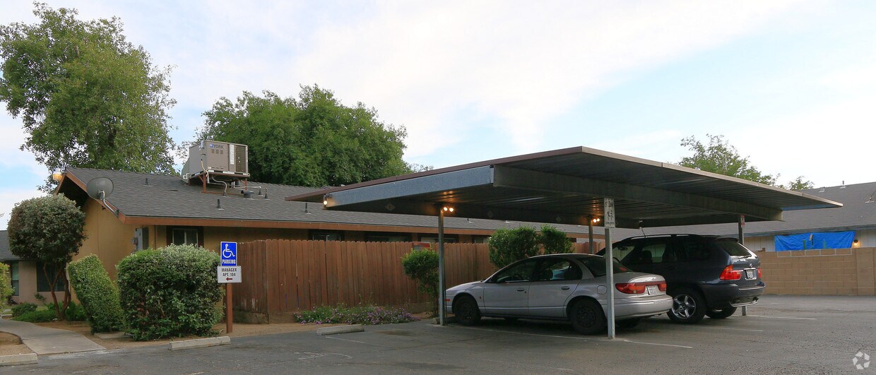 Foto del edificio - Cottonwood Apartment