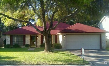 Building Photo - 1905 Lobelia Dr