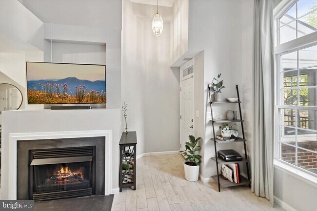 Foto del edificio - 4461 Beacon Grove Cir