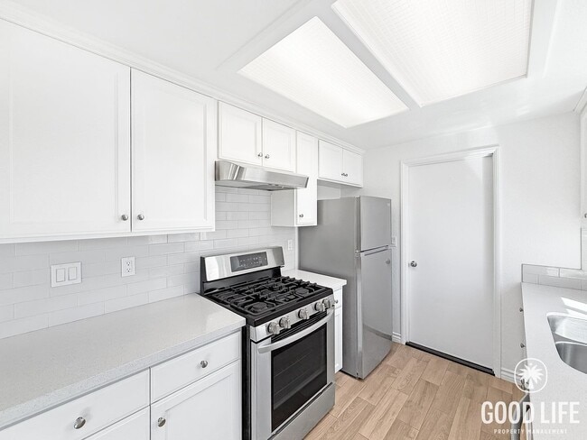 Building Photo - Northeast Escondido Gem | Spacious 4BR with Modern Updates