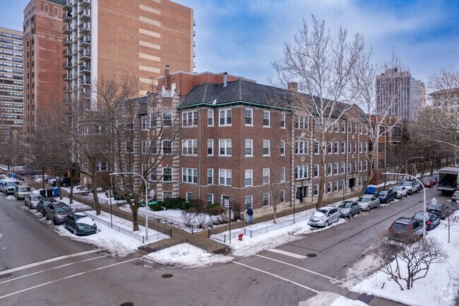 Building Photo - 451-457 W Oakdale Ave