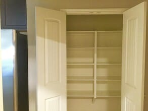 Building Photo - 618 Longstreet Dr