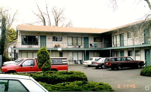 Building Photo - 27th Avenue Terrace
