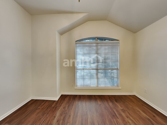 Building Photo - 8784 Turnberry Dr