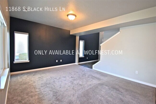 Building Photo - Gorgeous 3 Bedroom Herriman Townhome! No D...