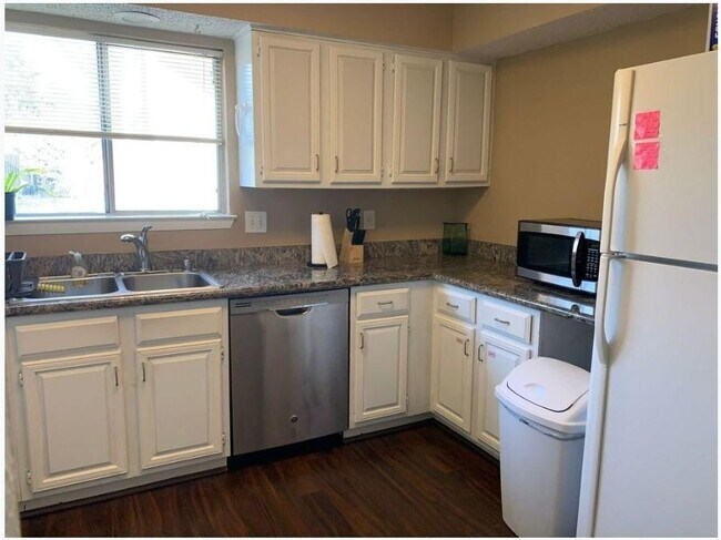 Foto del edificio - 9834 Amberton Pkwy