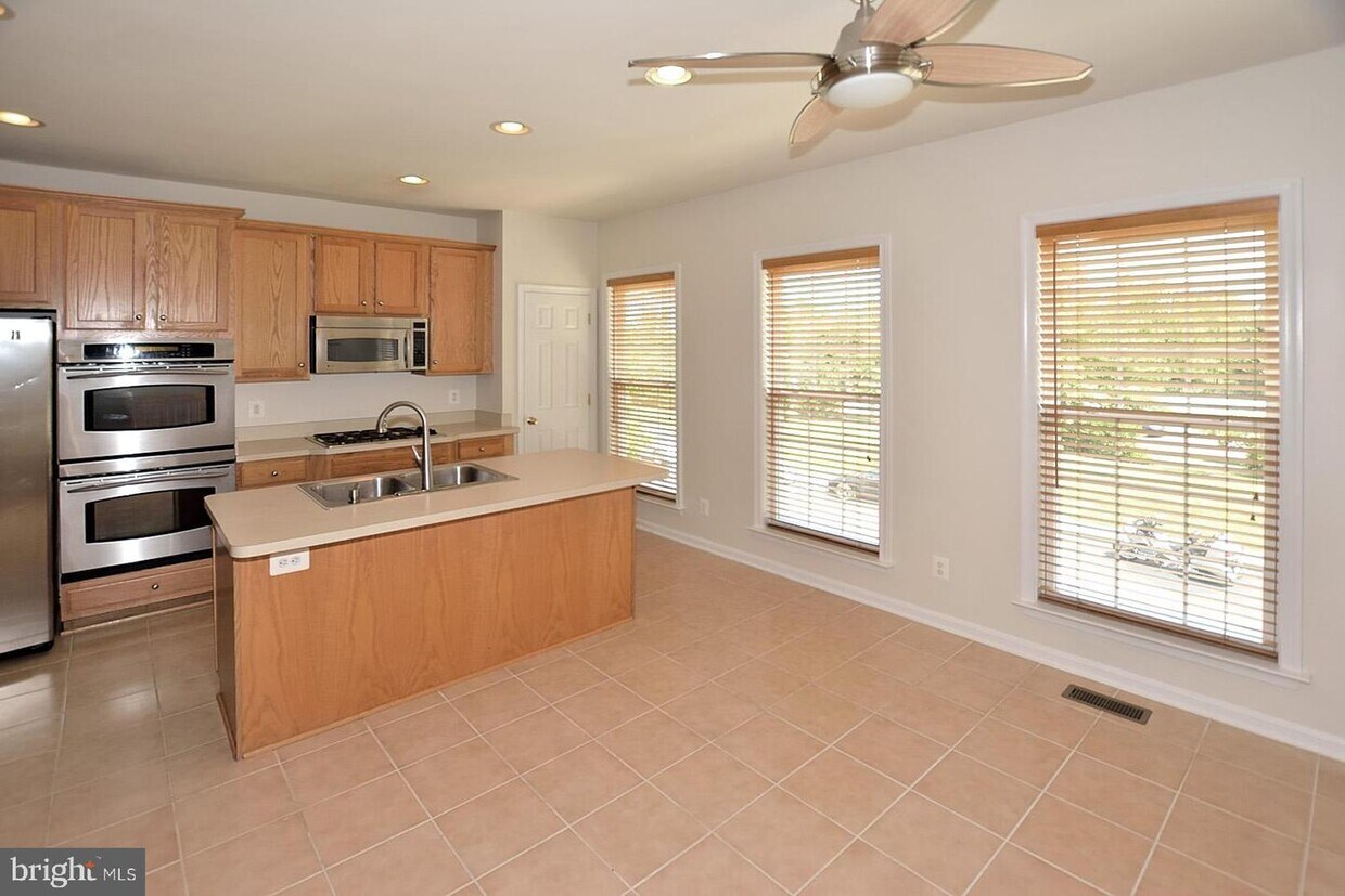 Foto principal - 5077 Sapphire Sky Ln