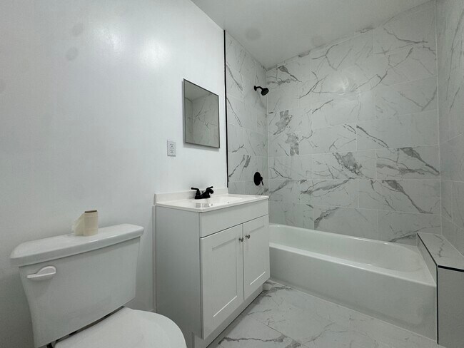 Foto del edificio - 5319 S Hoover St