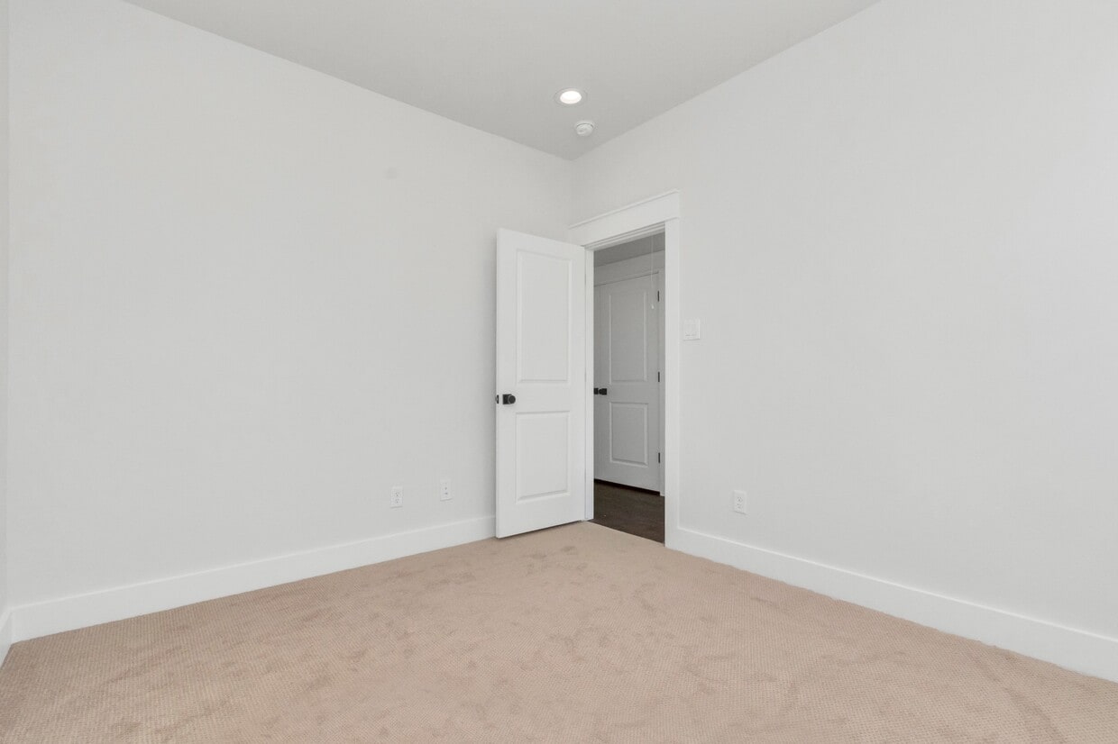 Building Photo - 5410 Wheatley St