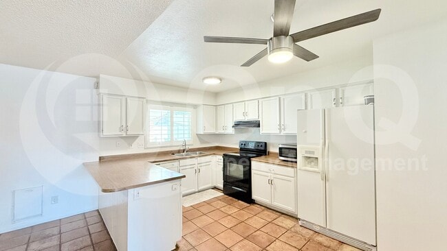 Photo - 8960 W Royal Palm Rd House